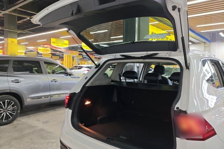 Used Volkswagen Tiguan L 2017 330TSI Automatic Two-Wheel Drive Luxury Edition
