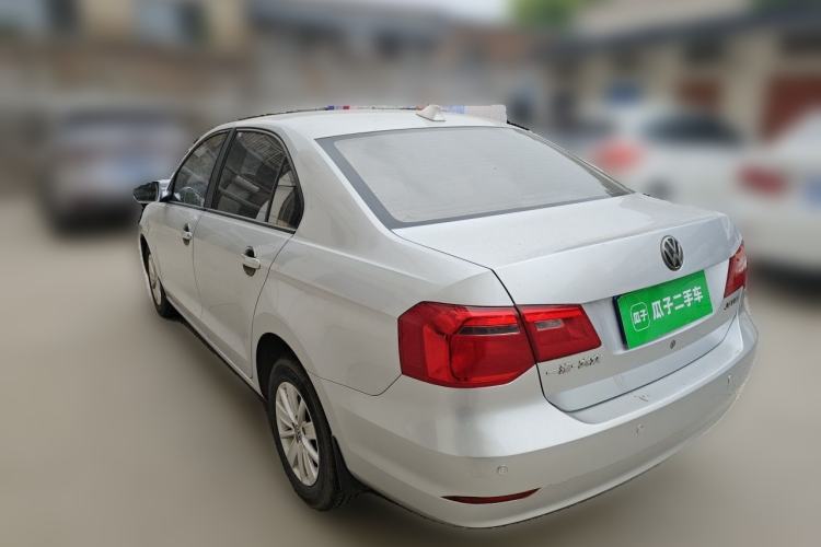 Used Volkswagen Jetta 2013 1.6L Manual Fashion Edition
