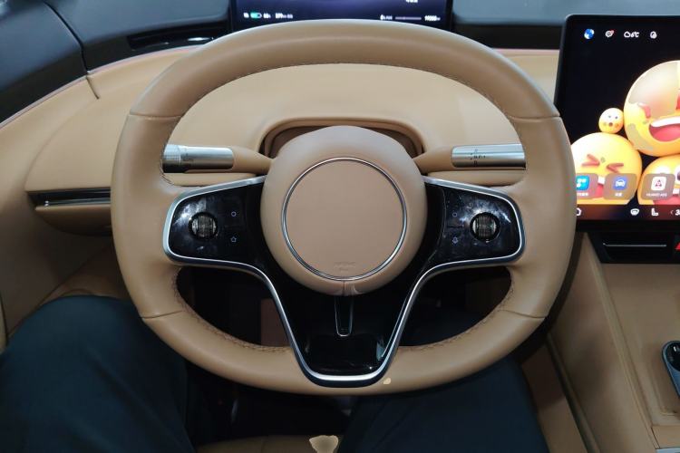 Used Hima Luxeed R7 2024 All-Electric 736 km Ultra
