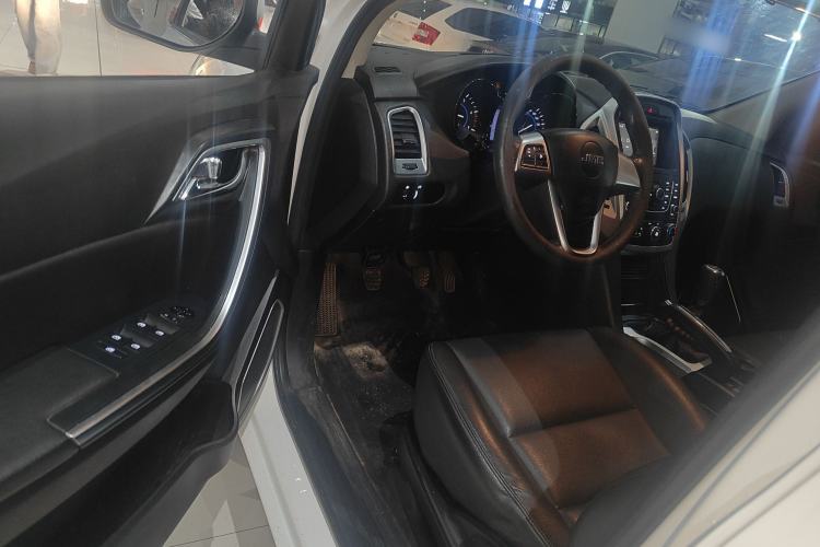 Used JMC Yuhu 7 2016 2.4T Two-Wheel Drive Luxury Edition JX4D24
