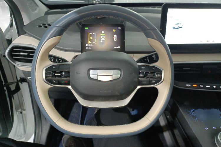 Used Geometry A 2021 Pro Enhanced High-Efficiency Range Version 600KM A600 Asian Games Edition