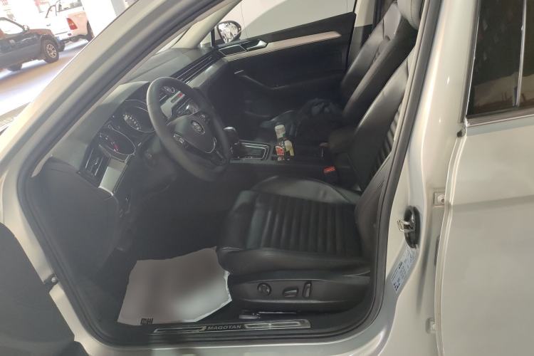 Used Volkswagen Magotan 2019 330TSI DSG Leading Edition China V Standard Left Front Seat