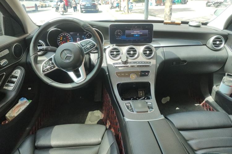 Used Mercedes-Benz C-Class 2019 Updated C 260 L Center Console