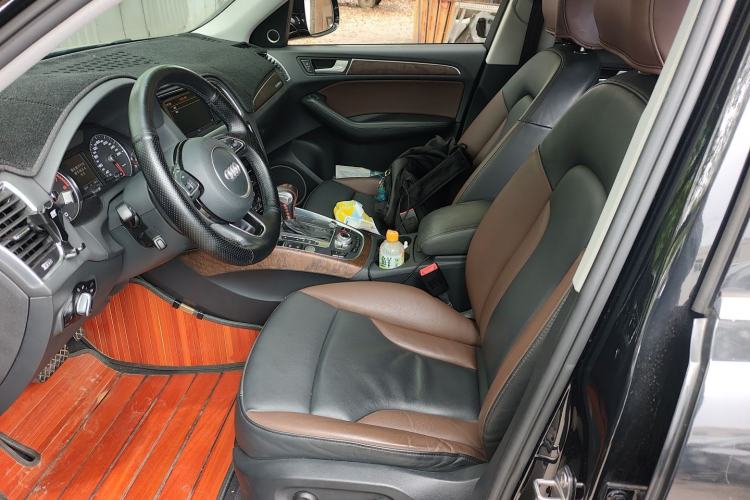 Used Audi Q5 2017 Plus 40 TFSI Comfort Model Left Front Seat