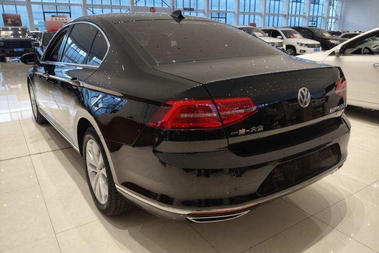 Used Volkswagen Magotan 2018 Facelift 330TSI DSG Luxury Model