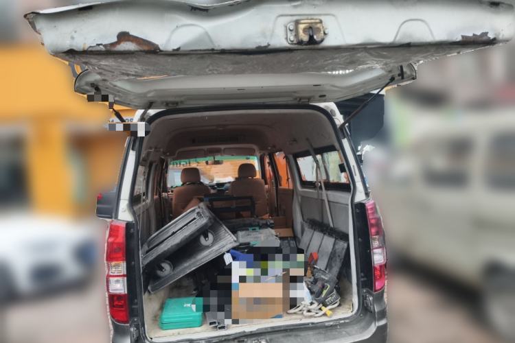 Used Jinbei New Hiace X30L 2016 1.5L Wealth Edition DLCG14 Trunk