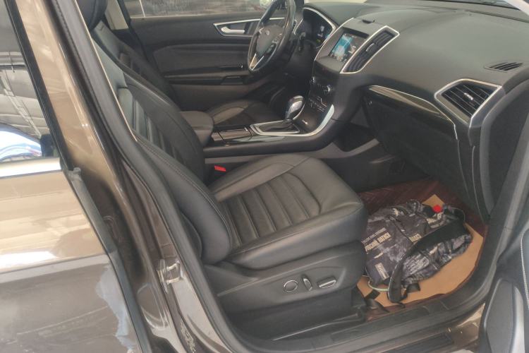 Used Ford Edge 2016 EcoBoost 245 Four-Wheel Drive Titanium Edition 7-Seater
