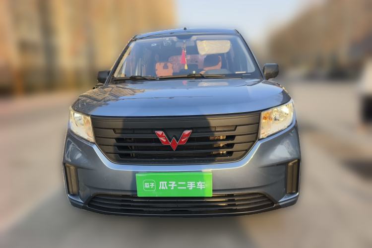 Used Wuling Hongguang PLUS 2019 1.5T Manual Standard Edition 5 Seats
