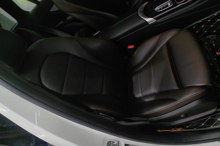 Used Mercedes-Benz GLC 2020 GLC 260 L 4MATIC Dynamic Model