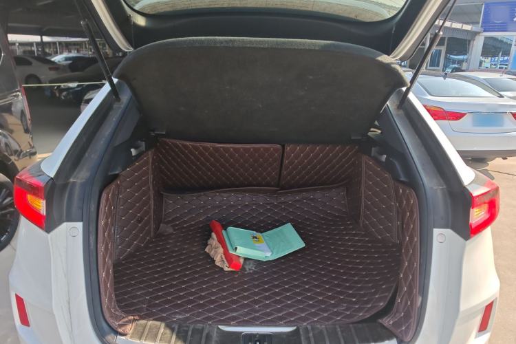 Used Honda UR-V 2017 370TURBO 2WD Prestige Edition China V Trunk