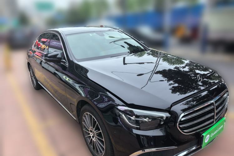 Used Mercedes-Benz E-Class 2023 E 260 L Front Right 45 Deg