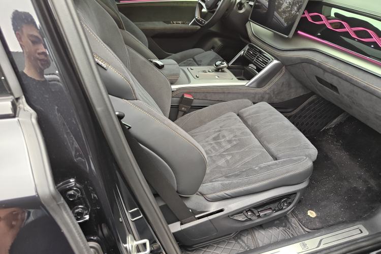 Used BYD Tang New Energy 2024 Facelift DM-p War God Edition Right Front Seat