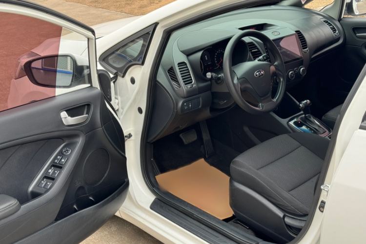 Used Kia K3 2016 1.6L Automatic with Sunroof
