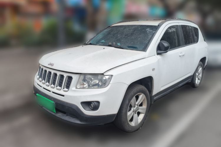 Used Jeep Compass 2012 2.4L four-wheel-drive sport version