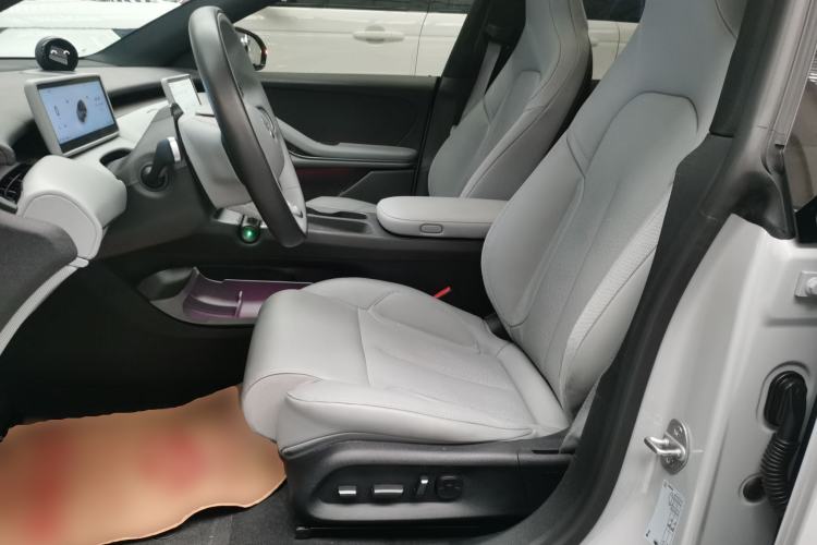 Used Nio ET5T 2024 75kWh Touring Left Front Seat