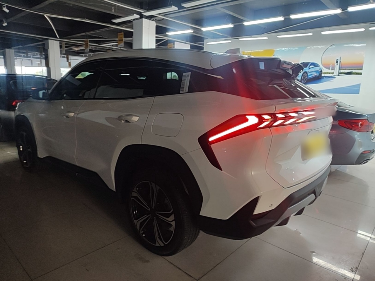 Geely Galaxy L7 2025 EM-i 115km Exploration Edition — снимка 4