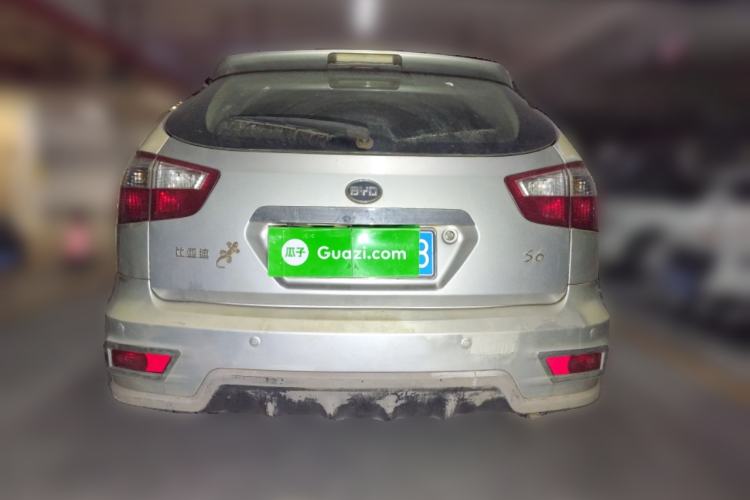 Used BYD S6 2011 2.0L Manual Luxury Version