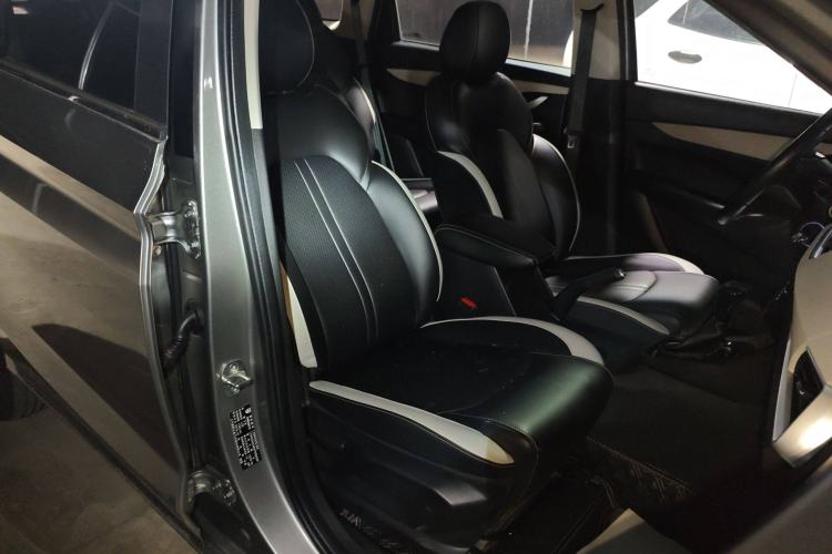 Used Baojun 360 2019 1.5L CVT Luxury Model China VI Emission Standard
