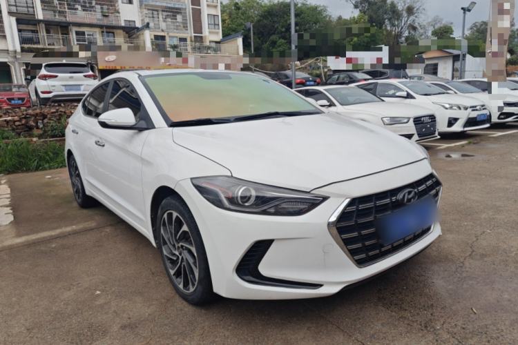 Used Hyundai Elantra (6th Generation / Lingdong) 2020 1.5L CVT Smart & Stylish – Elite Version Front Right 45 Deg