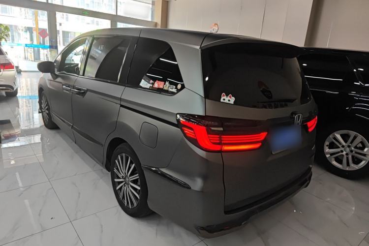 Used Honda Elysion 2022 2.0L eHEV Luxury First Edition