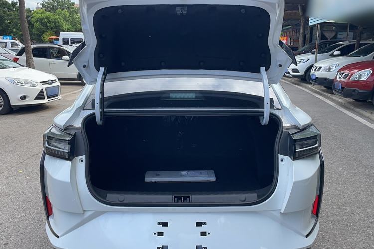 Used Dongfeng Aeolus Yixuan 2024 1.5L Automatic JingSu Edition
