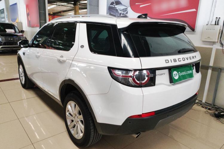 Used Land Rover Discovery Sport 2018 240 PS SE Version Rear Left 45 Deg