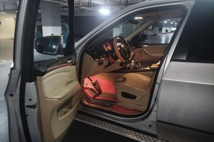 Used BMW X5 2011 xDrive35i Luxury Model