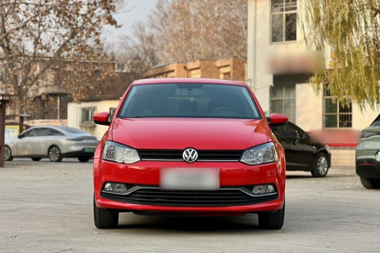 Used Volkswagen Polo 2016 1.6L Automatic Comfort Model
