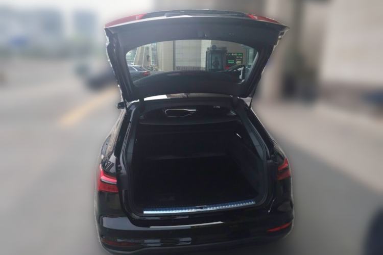 Used Audi A6 2022 allroad quattro Explorer 55 TFSI Prestige Off-Road Model