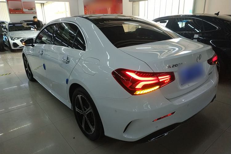 Used Mercedes-Benz A-Class 2022 Revised Version A 200 L Sport Sedan Fashionable Style Exterior 2