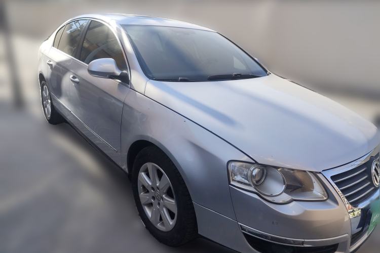 Used Volkswagen Magotan 2009 1.8 TSI DSG Comfort Edition Front Right 45 Deg