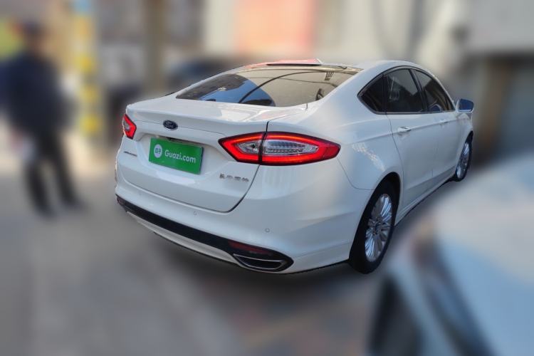 Used Ford Mondeo 2013 2.0L GTDi 200 Luxury Model Rear Right 45 Deg