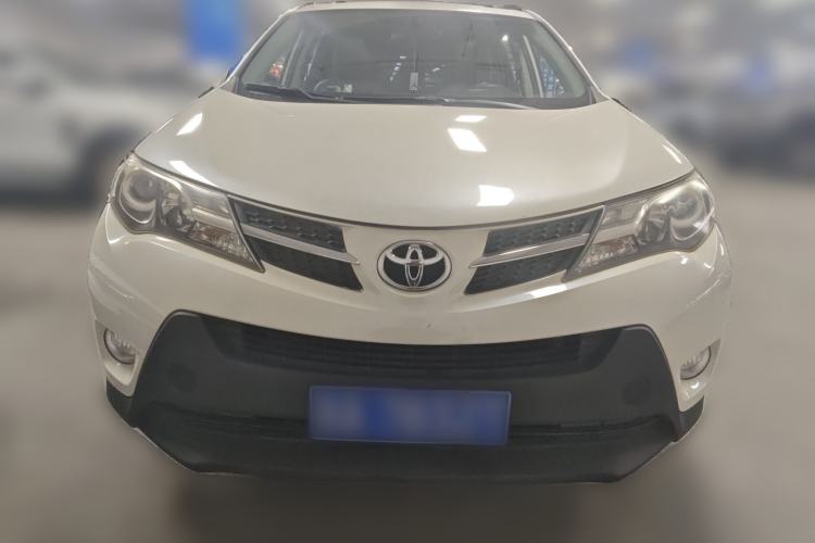 Used Toyota RAV4 2015 2.0L CVT Two-Wheel Drive Fashion Edition