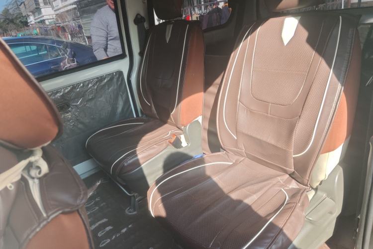 Used Wuling Rongguang V 2016 1.5L Standard Version
