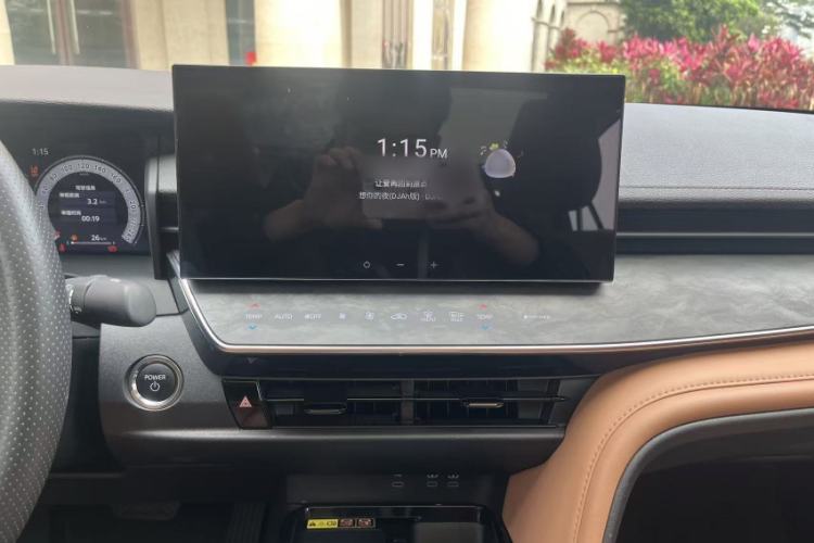 Used Toyota Camry 2024 Dual-Motor 2.0 HG Premium Edition
