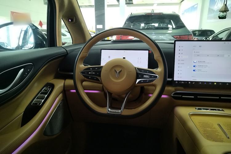 Used VOYAH Dream 2025 PHEV Four-Wheel-Drive Flagship Kunpeng Edition Steering Wheel