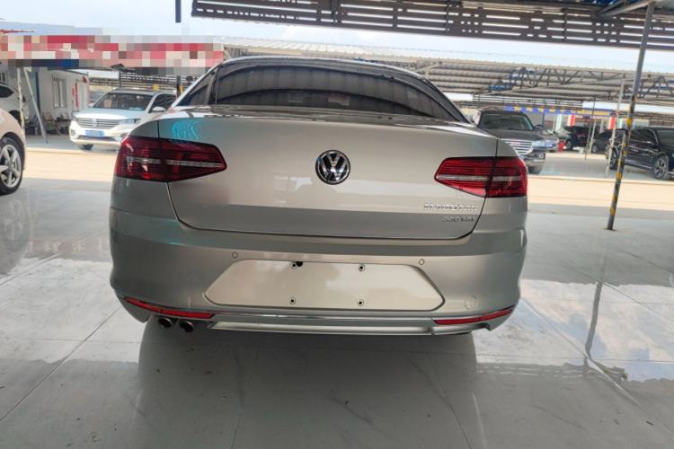 Used Volkswagen Magotan 2017 330TSI DSG Leading Model Rear