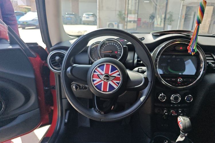 Used MINI 2014 1.2T ONE