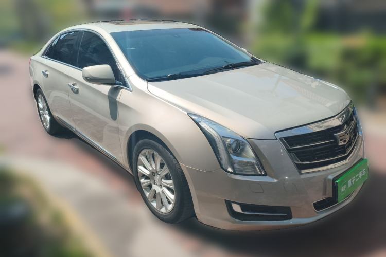 Used Cadillac XTS 2016 28T Tech Edition Front Right 45 Deg