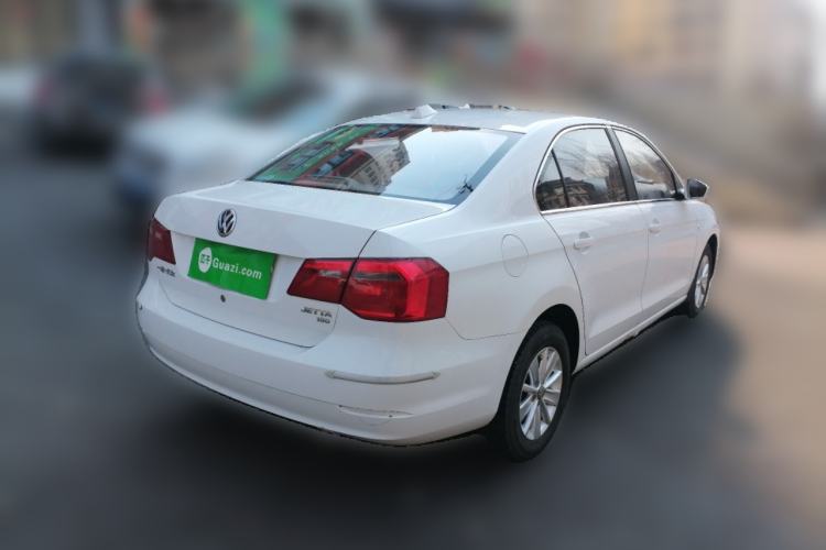 Used Volkswagen Jetta 2015 Value Edition 1.6L Manual Fashionable Style
