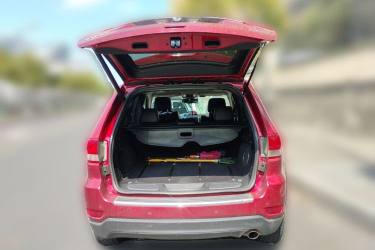 Used Jeep Grand Cherokee 2011 Revised 3.6L Luxury Edition