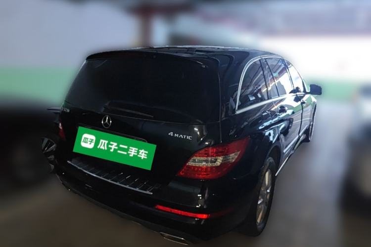 Used Mercedes-Benz R-Class 2017 R 320 4MATIC Business Edition Prestige Model
