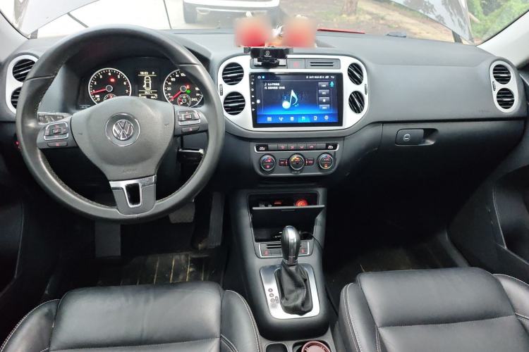 Used Volkswagen Tiguan 2016 300TSI Automatic Two-Wheel Drive Comfort Edition Center Console