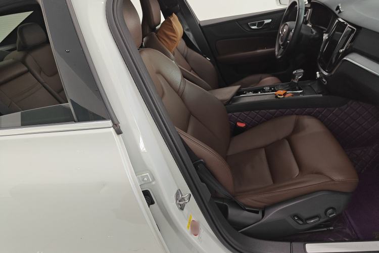 Used Volvo S60 2021 T4 Zhiyi Luxury Edition