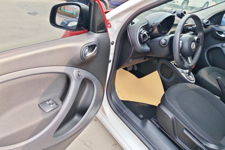 Used smart forfour 2018 1.0L 52kW Passion Edition
