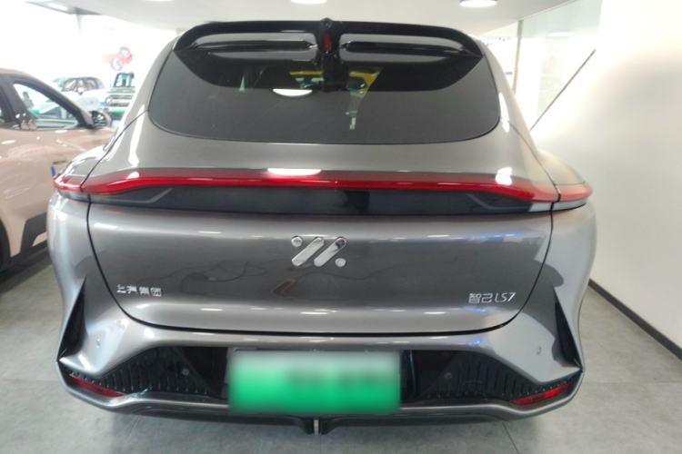 Used IM LS7 2023 100kWh Lux All-Wheel-Drive Version
