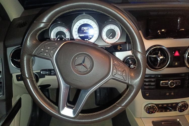 Used Mercedes-Benz GLK-Class 2013 GLK 300 4MATIC Fashion Model