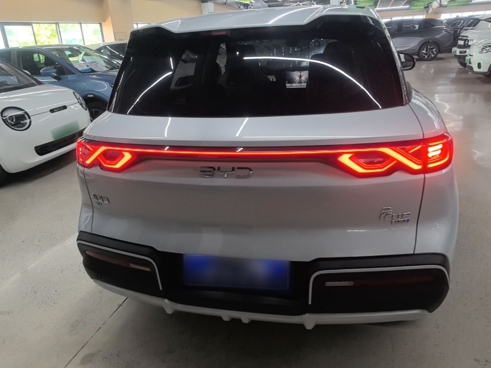 BYD Yuan UP 2025 Intelligent Driving Version 401 KM Dynamic Edition — снимка 5