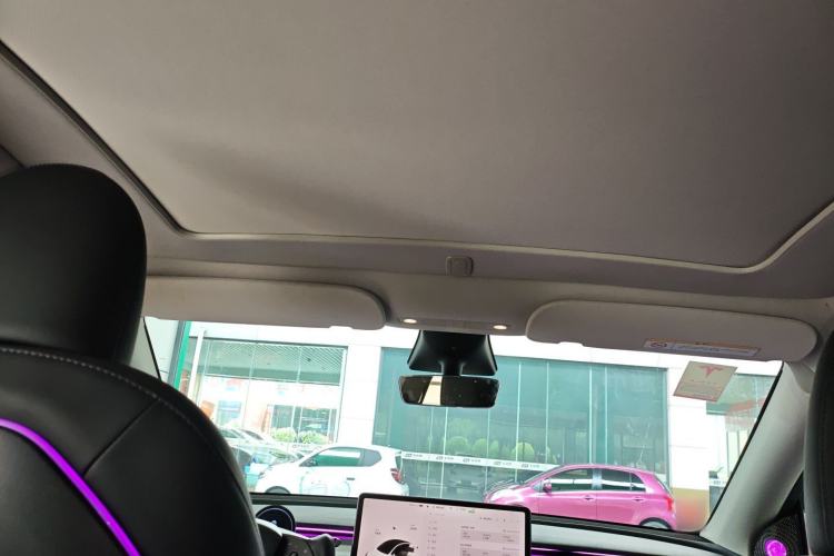 Used Tesla Model Y 2023 Rear-Wheel-Drive Version
