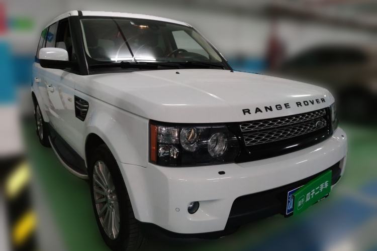 Used Land Rover Range Sport 2013 3.0 TDV6 Diesel Edition Front Right 45 Deg